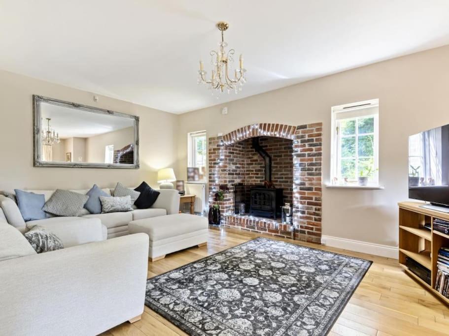 Large Coastal Cottage, Private Indoor Pool, Hut Tub, Sauna And Steam Pod Weymouth Eksteriør bilde