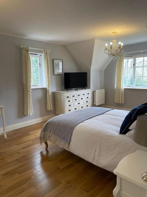 Large Coastal Cottage, Private Indoor Pool, Hut Tub, Sauna And Steam Pod Weymouth Eksteriør bilde