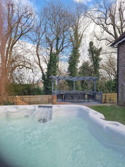 Large Coastal Cottage, Private Indoor Pool, Hut Tub, Sauna And Steam Pod Weymouth Eksteriør bilde